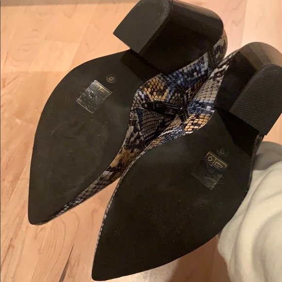 Jeffrey Campbell snakeskin boot - Picture 4 of 8